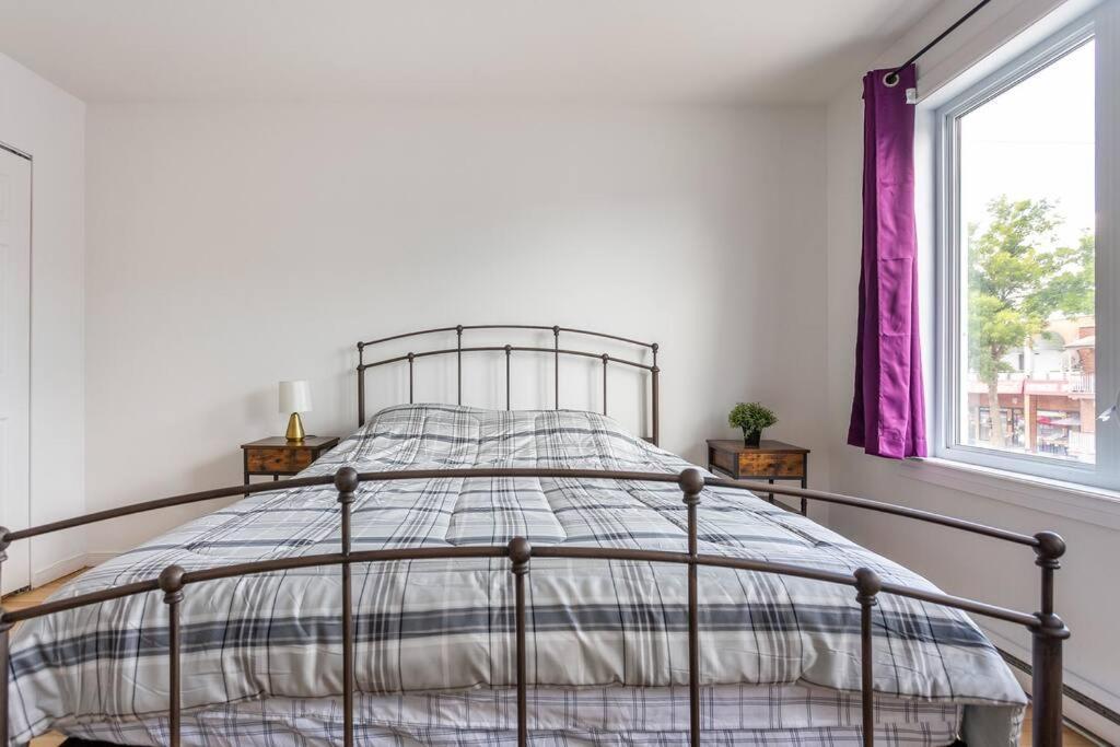 Lovely Rental Unit With Balcony~ Autoroute 40 Montreal Exterior photo